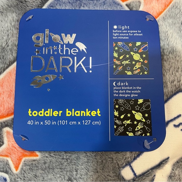 Glow in The Dark blanket Astronaut Blanket,Grey Space Blanket for Boys gift - Picture 8 of 8